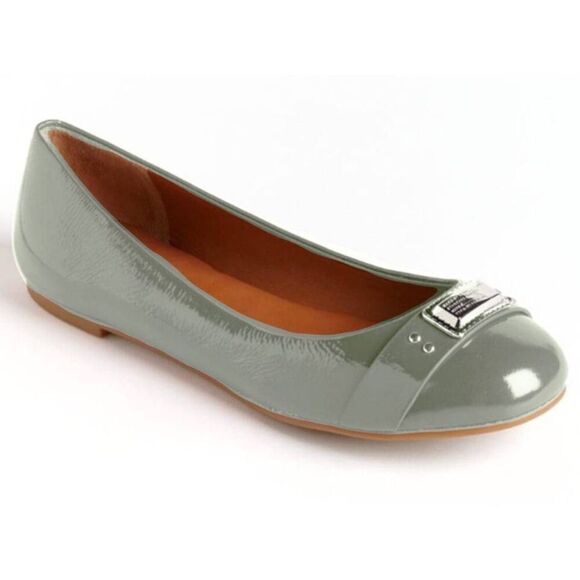 MARC BY MARC JACOBS Grey Patent Leather Ballet Flat Size 38 - Picture 1 of 7